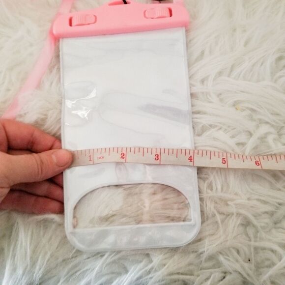 Strawberry water proof pouch for pool - Picture 5 of 5